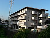 三島市壱町田 4階建 築38年のイメージ