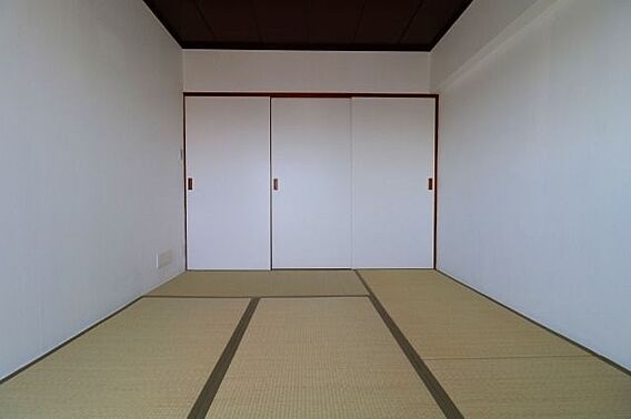 【japane...