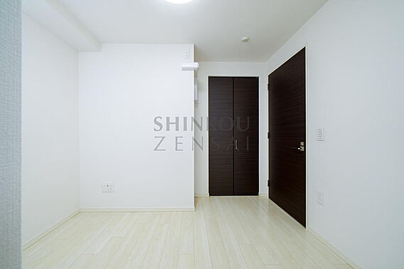 サービスルーム...