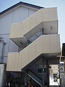 築33年3ヶ月 3階建の賃貸物件