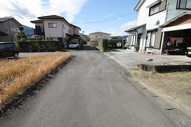 田野町分譲地前面道路