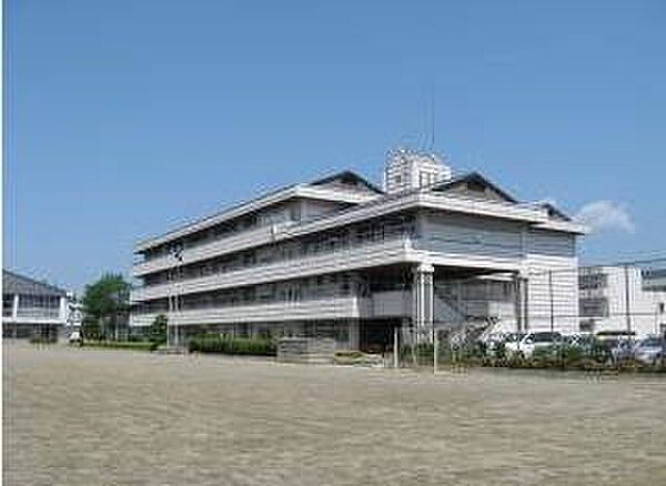 桐生市立中央中学校 1844m