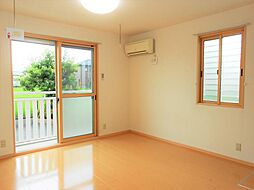 フォーシーズンB 101 1階2LDKのリビング/ダイニング