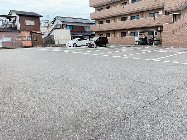 画像28:広々とした駐車場です(*^▽^*)