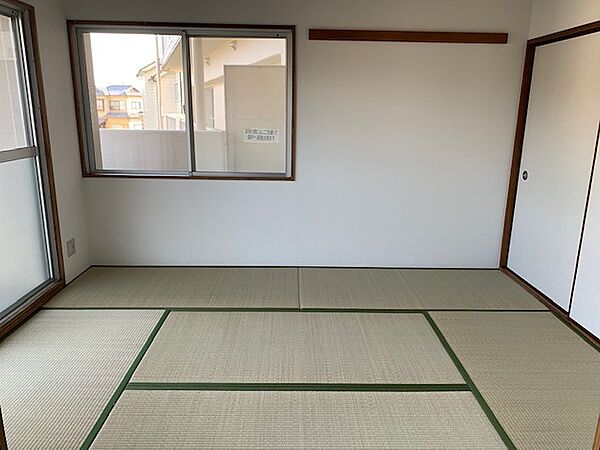 和室6帖　2面採光