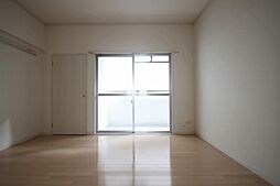 本町マンション 102 1階2LDKのリビング/ダイニング