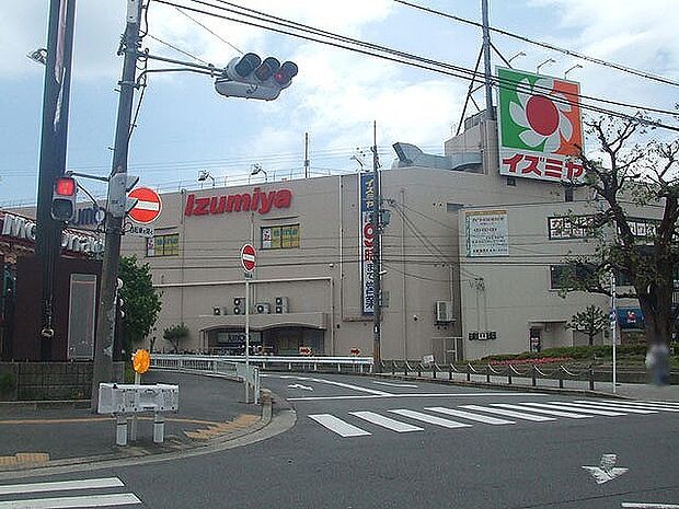 イズミヤ交野店