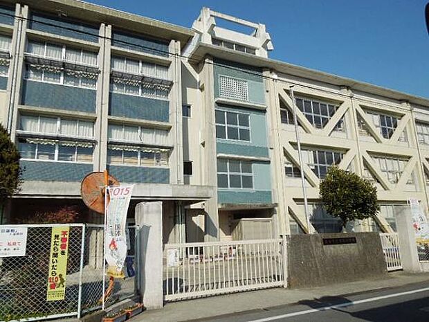 【小学校】応其小学校まで915ｍ