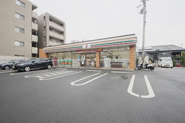 【コンビニエンスストア】セブンイレブン練馬大泉学園通り店まで876ｍ