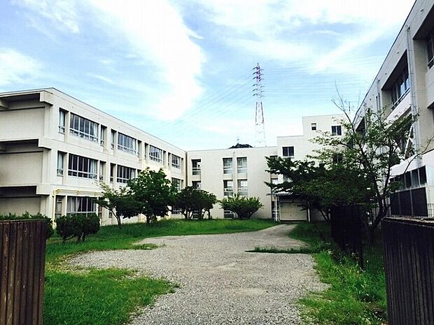 交野市立倉治小学校