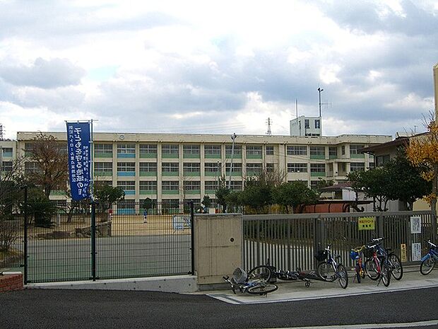 明石市立朝霧小学校