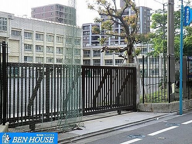 川崎市立南河原中学校 徒歩11分。 850m