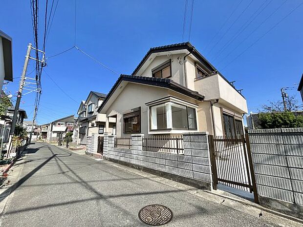 平塚市纒　中古戸建(4SLDK)の外観