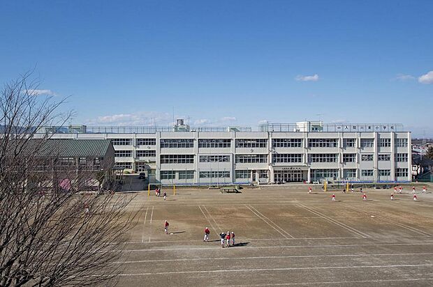 狭山市立入間川東小学校（1049m）