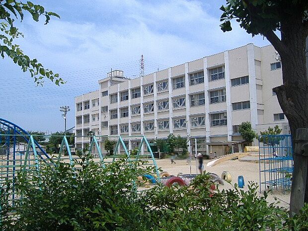 松原市立天美西小学校