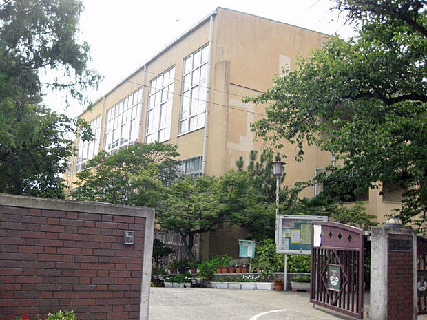 神戸市立上筒井小学校