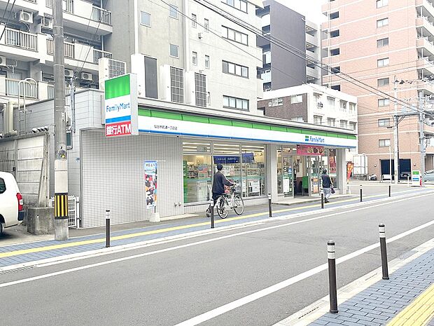 ファミリーマート 仙台木町通一丁目店　約250ｍ