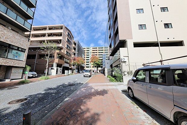 駅近くの利便性ある、立地でございます♪