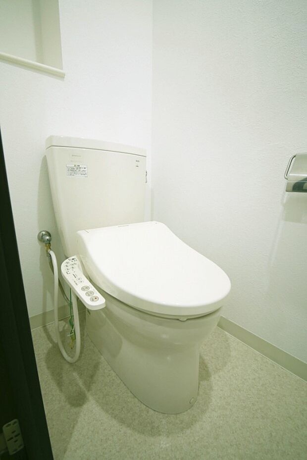温水洗浄機能付きのトイレで、いつも快適にお使いいただけます♪