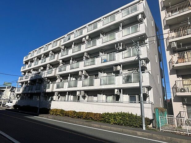 マンションの外観は非常に重要なポイントです！外観の善し悪しは資産価値に大きな影響を与えます。外観のいいマンションを購入することで、高値で売却がしやすく、買い手が見つかりやすいというメリットがあります。