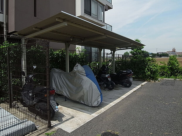 バイク置場