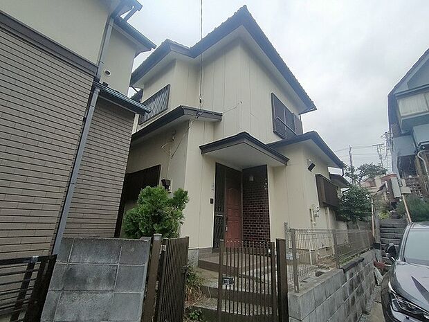 車通りの少ない閑静な住宅地でのびのびと子育てを。 