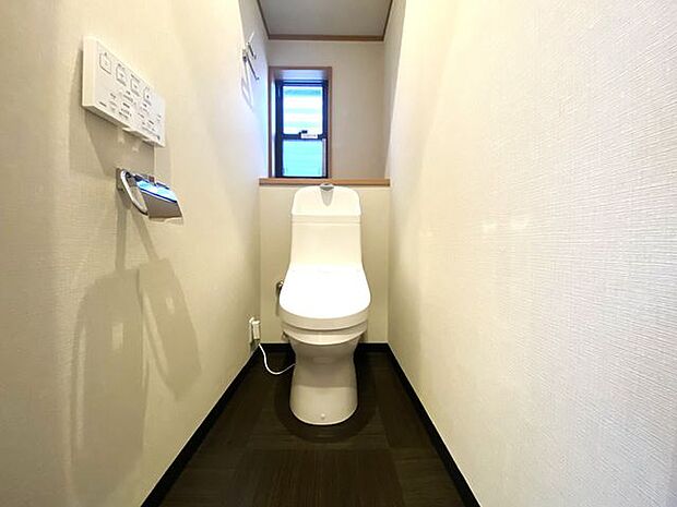 嬉しい温水暖房便座のトイレです