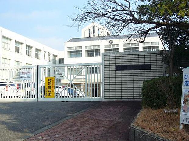 【小学校】大津市立仰木の里小学校まで1039ｍ