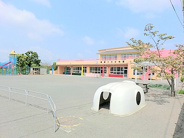 【綾瀬中央幼稚園】　園長先生が明るく、ユーモアのある方でアットホームな幼稚園です。先生や園長の対応も良くて安心して子供たちも通えます。
