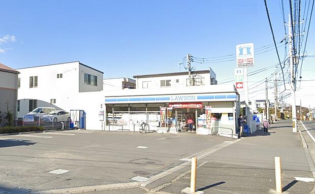 【ローソン　東工芸大前店】　品揃えが良く便利です。店員さんの対応も素晴らしいです。