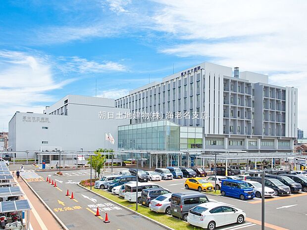 【厚木市立病院】　大きな病院でとてもきれいです。病院前駐車場はとても広いです。
