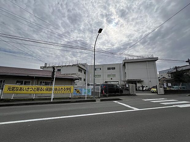 東仙台中学校　約600m