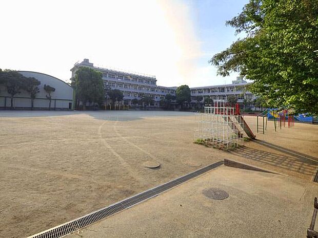 船橋市立高郷小学校　徒歩約12分（約926ｍ）