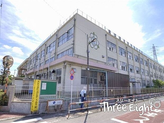 足立区立古千谷小学校 徒歩2分。 140m