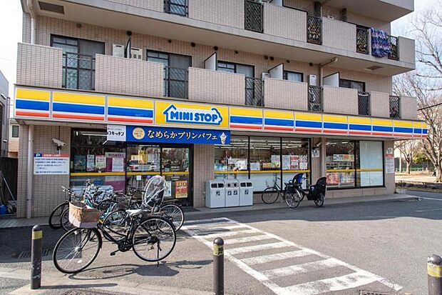 ミニストップ 杉並成田西店まで181m　(徒歩約2分)