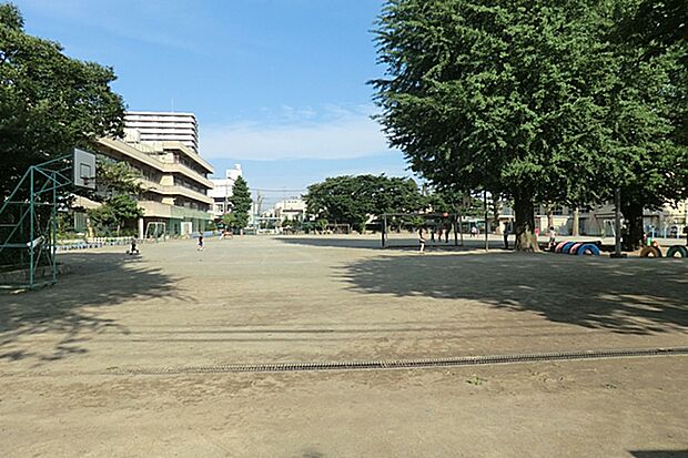 西東京市立田無小学校（822m）