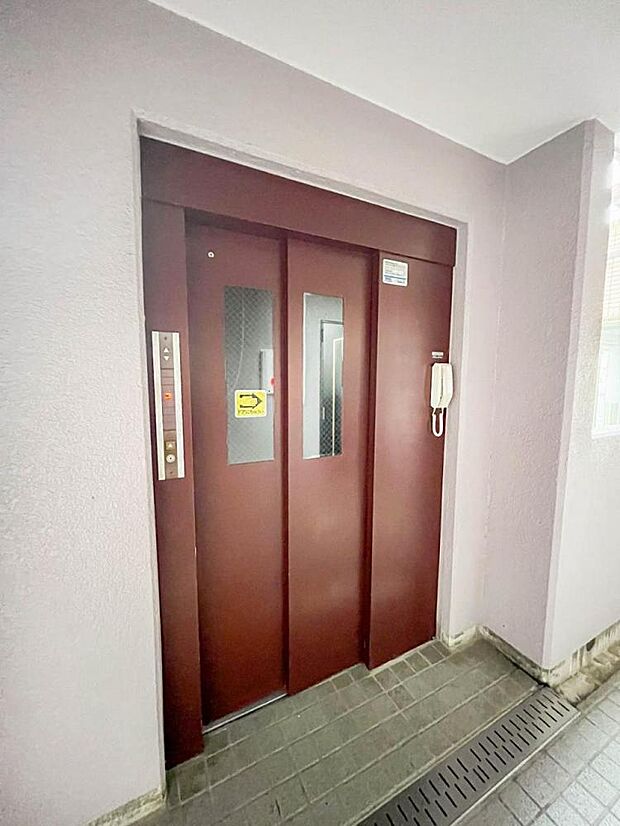 【エレベーター】マンションにはエレベーターがついています。エレベーターの綺麗さはマンションの質として現れやすい部分です。
