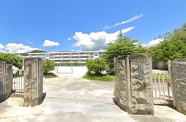 【周辺環境】熊野第一小学校まで約1200ｍ（徒歩約15分）です。