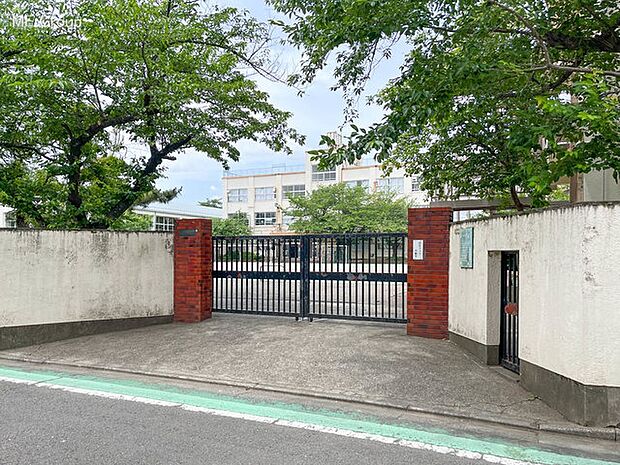 小学校 1940m 足立区立宮城小学校