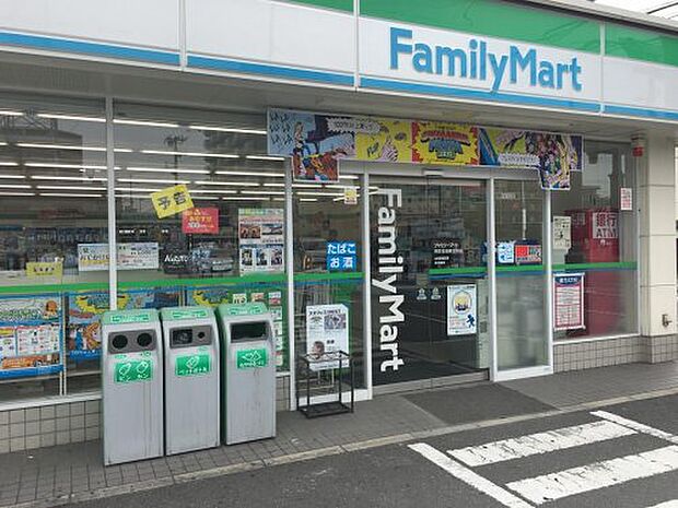 【コンビニエンスストア】ファミリーマート　堺百舌鳥梅北町店まで604ｍ