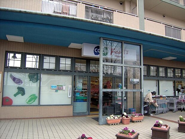 現地より徒歩約3分のコープ渦森店