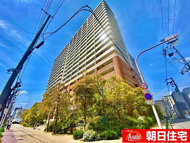 ≪外観≫ 地上20階建ての20階部分になります。 2018年建築の大規模マンションです。