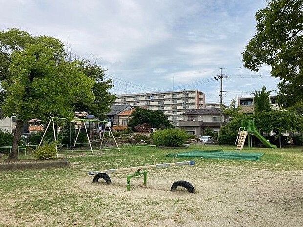 追分公園まで約230ｍ（徒歩約2分）