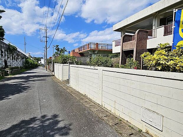 前面道路を含む現地写真