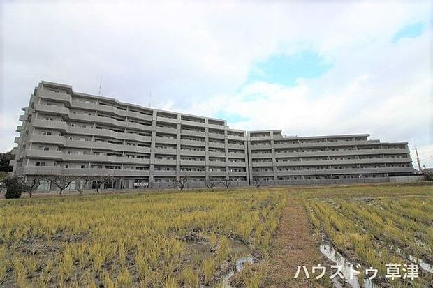 【JR栗東駅まで徒歩5分！】7階建て6階部分につき眺望・通風・採光良好　ペット飼育可能(規約有)