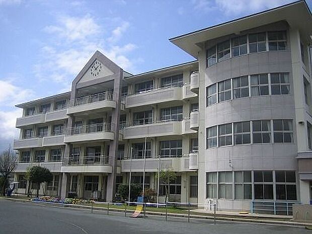 三島市立佐野小学校 2620m