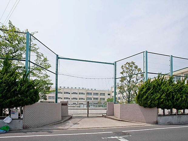 足立区立古千谷小学校