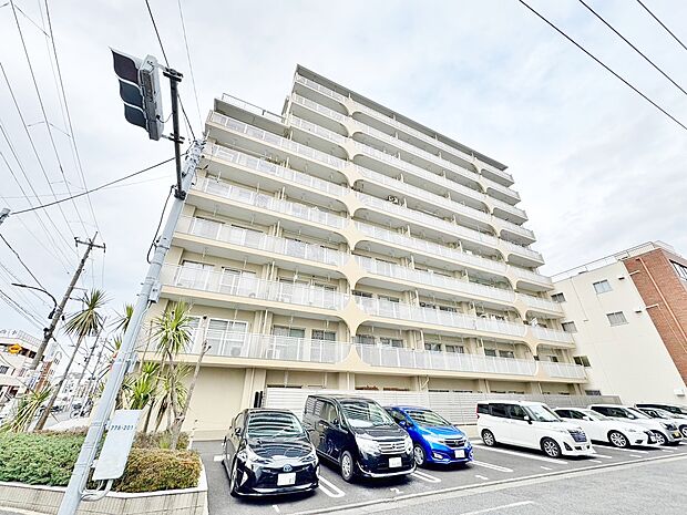 豊かな居住性とクオリティが見事に調和した住空間は、住まうことの喜びを感じさせてくれます。