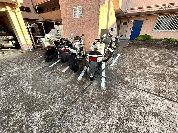 バイク置場