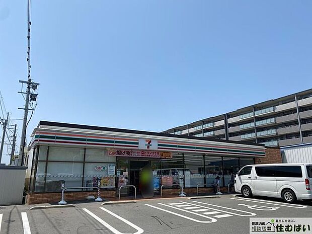 セブンイレブン志免御手洗1丁目店 徒歩9分。24時間営業のコンビニが近いとコピー機の利用や郵便物の受け取り、支払い手続きなどが身近に行えて便利です！ 670m